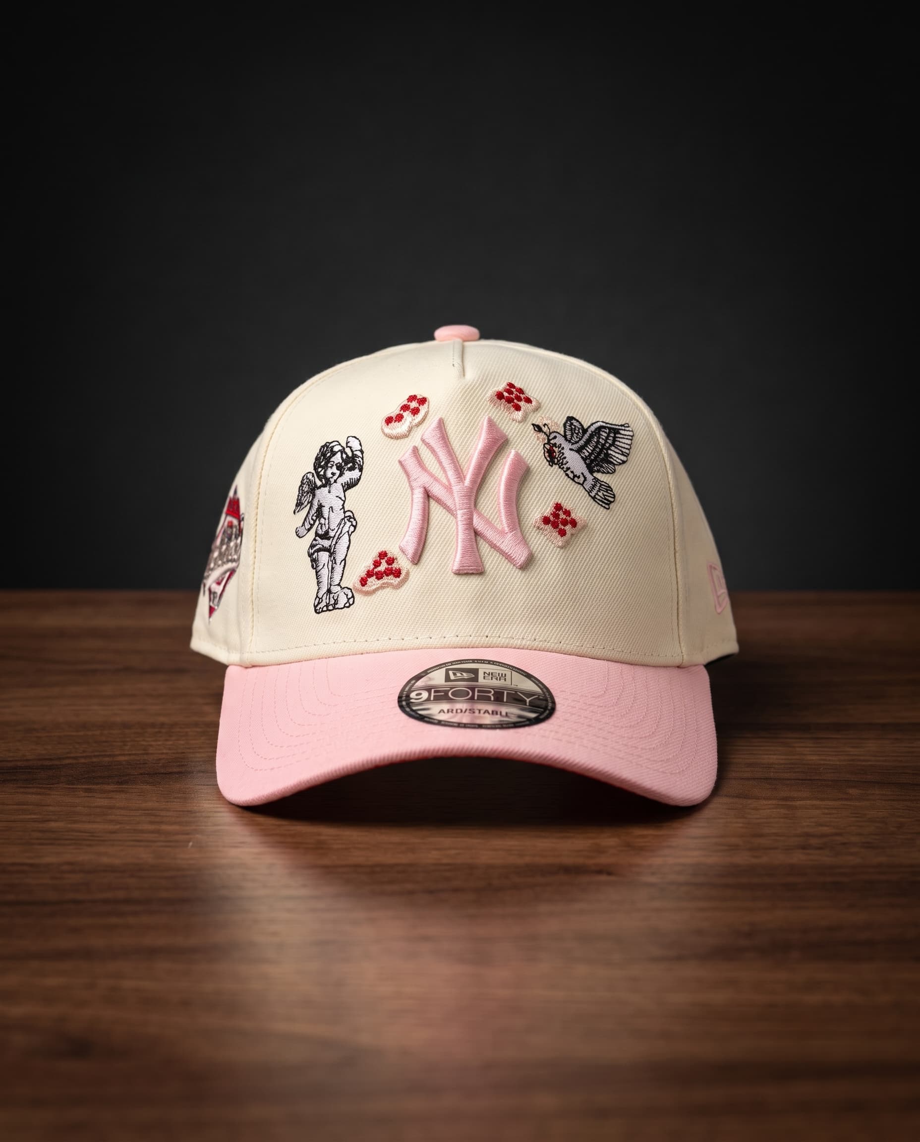 New York Cupido — Crema / Rosado