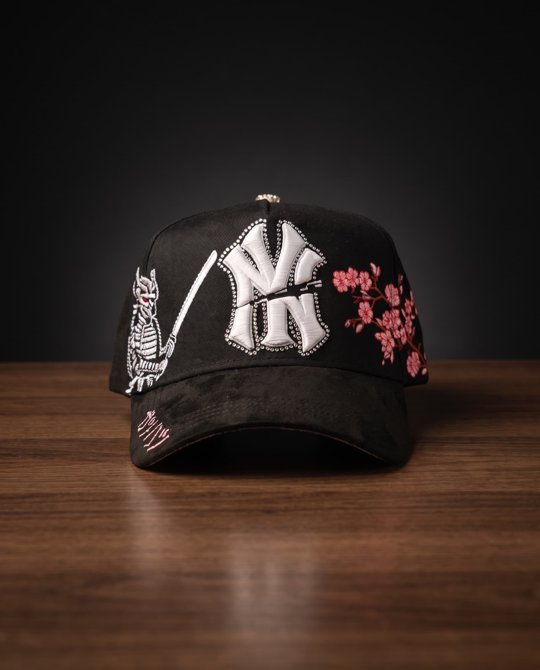 Ronin Blade — Black / Sakura Pink & White